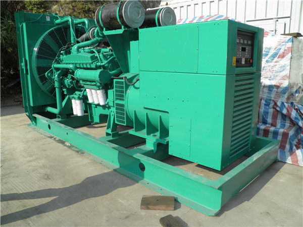 即墨发电车出租-柴油发电机散热器怎样散热