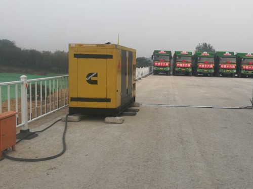 即墨电力系统的稳定性和设备兼容性如何影响发电机组的频率规格？