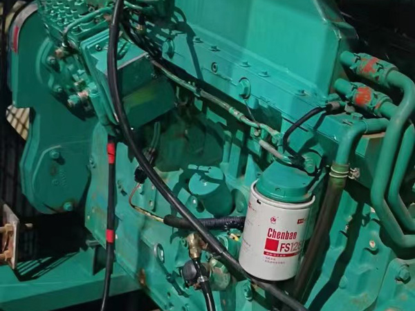 即墨如何确定新的发电机组控制系统是否与原系统兼容？